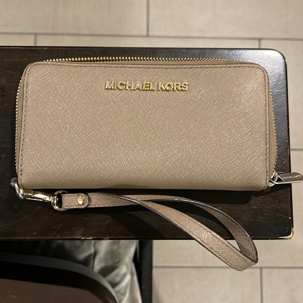 Michael Kors wallet